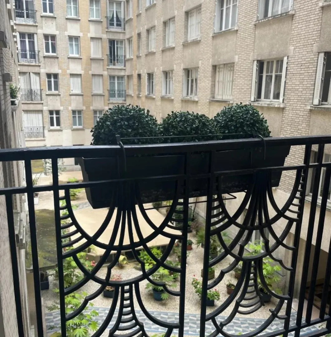 Apartment 16 Auteuil-passy Standing Neuf 2ch 2sdb 2wc